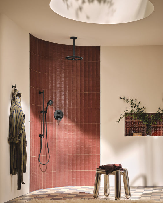 Brizo Universal Showering: Linear Round Slide Bar With Hose