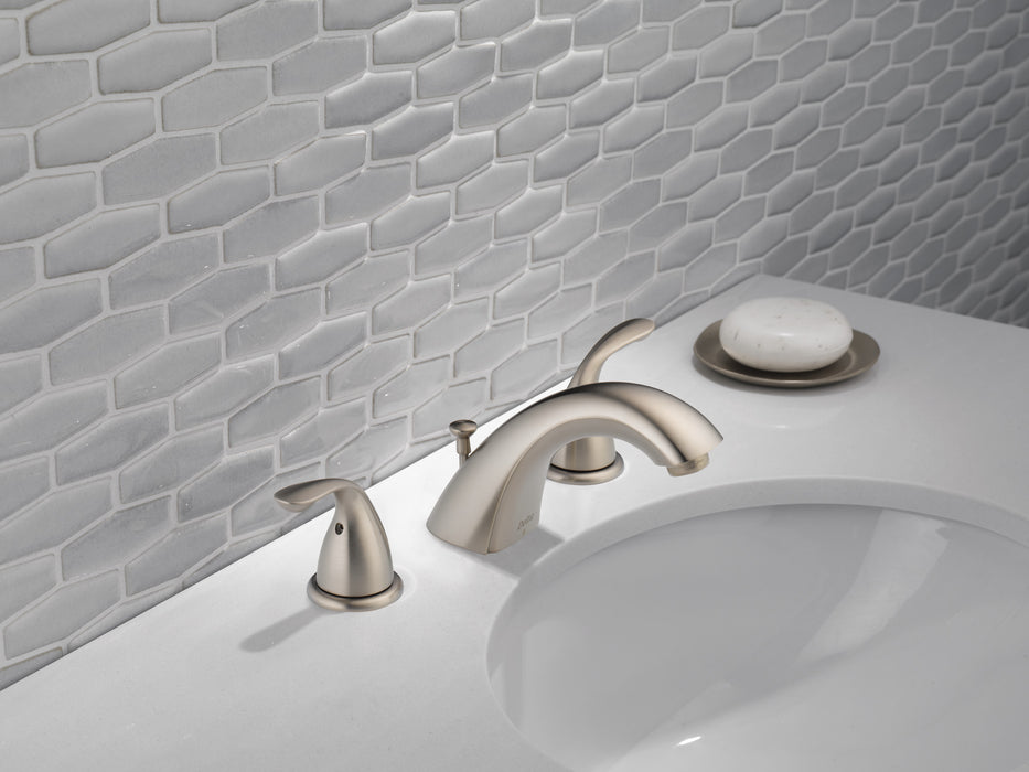 Delta Classic 3530LF Two Handle Widespread Bathroom Faucet