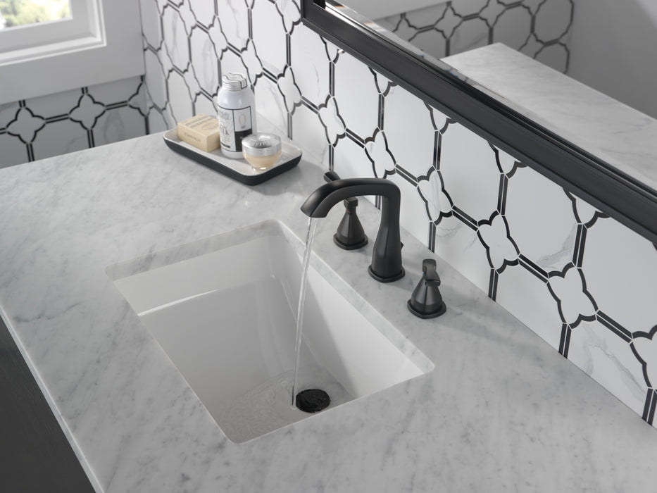Delta Stryke:35776 Widespread Faucet
