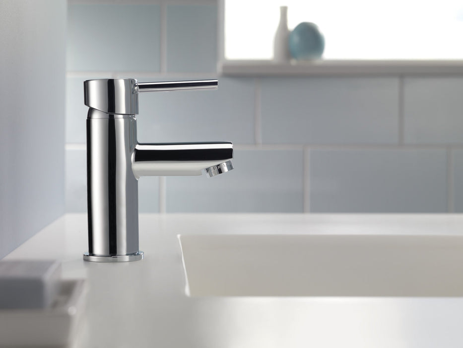 Delta Modern 559LF Single Handle Project-Pack Bathroom Faucet, chrome - view 2