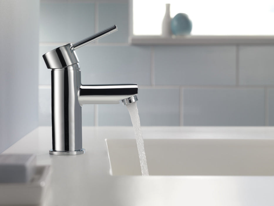 Delta Modern 559LF Single Handle Project-Pack Bathroom Faucet, chrome - view 3