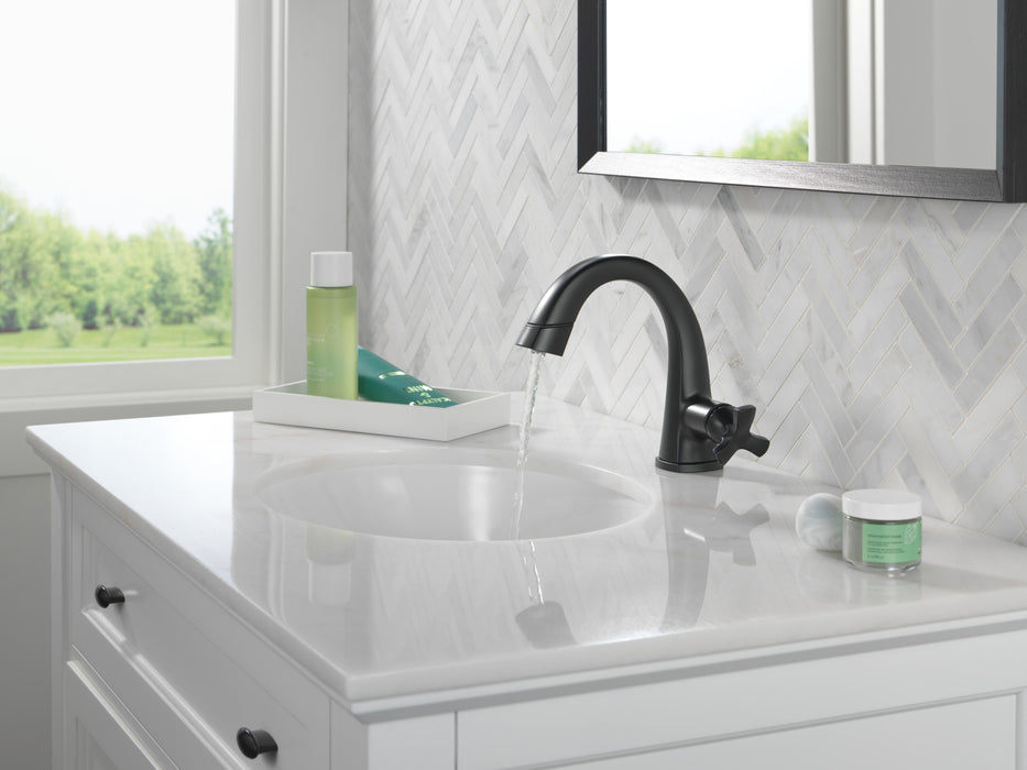 Delta Stryke 5776 Single Handle Pull Down Bathroom Faucet