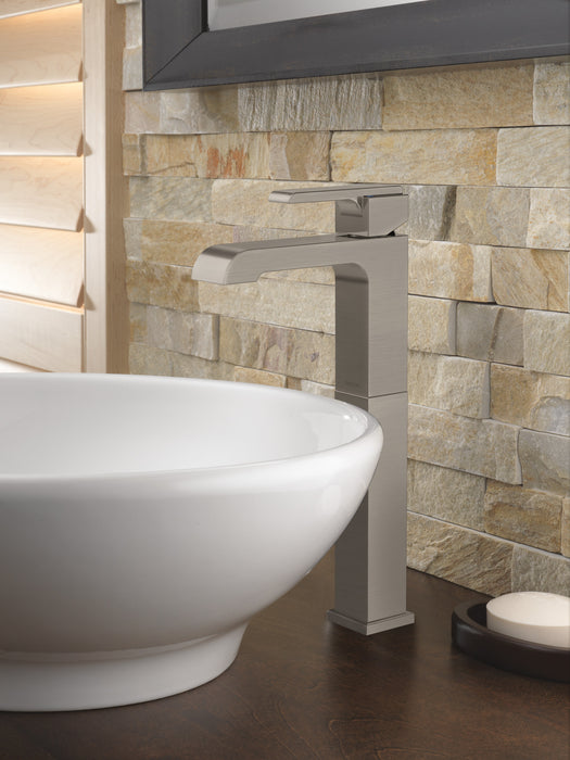 Delta Ara:767LF Single Handle Vessel Bathroom Faucet