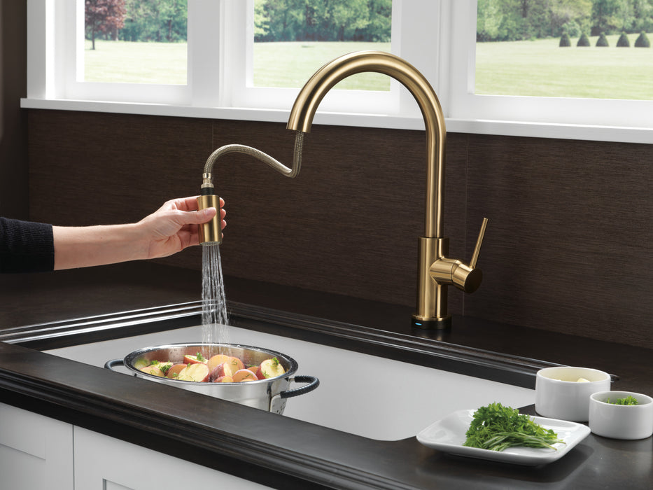 Delta Trinsic:9159T Single Handle Pull-Down Kitchen Faucet with Touch<sub>2</sub>O Technology