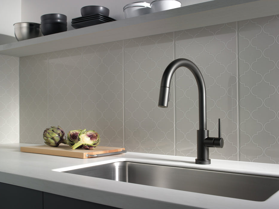 Delta Trinsic:9159T Single Handle Pull-Down Kitchen Faucet with Touch<sub>2</sub>O Technology