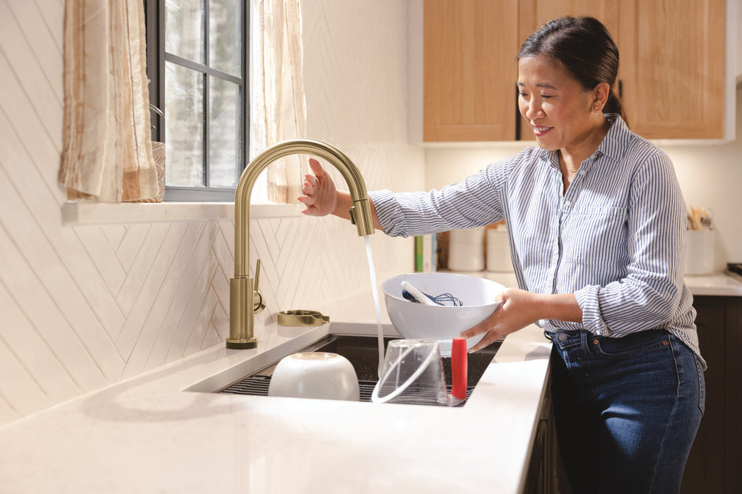 Delta Trinsic: VoiceIQ Kitchen Faucet with Touch2O with Touchless Technology