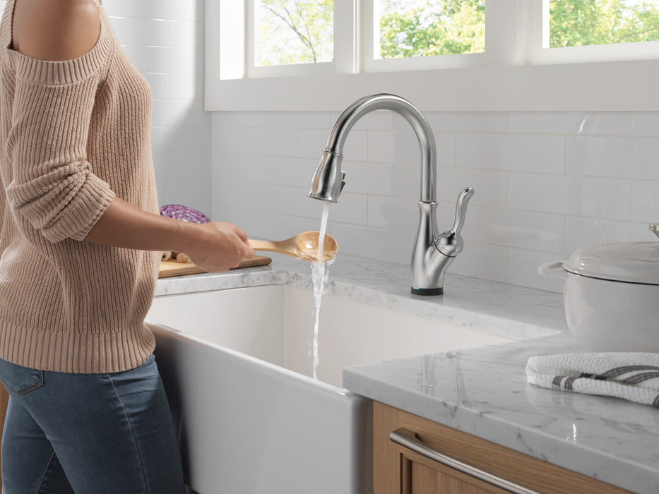 Delta Leland: VoiceIQ Kitchen Faucet with Touch2O with Touchless Technology