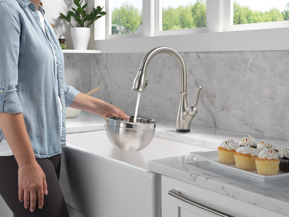 Delta Leland: VoiceIQ Kitchen Faucet with Touch2O with Touchless Technology