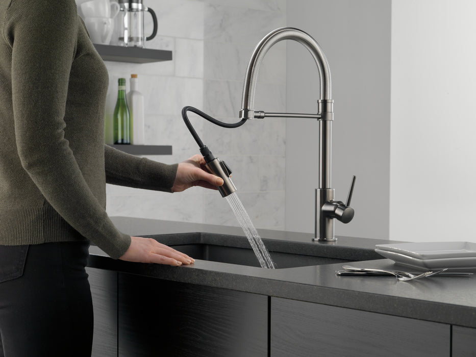 Delta Trinsic:9659 Touch2O Kitchen Faucet with Touchless Technology
