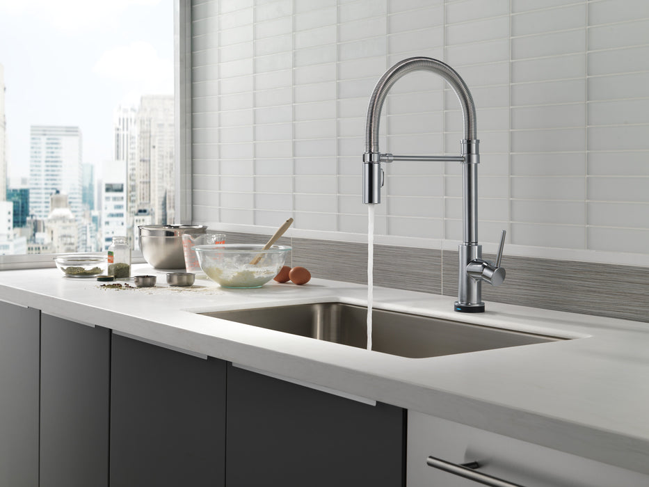 Delta Trinsic:9659T Single-Handle Pull-Down Spring Kitchen Faucet with Touch<sub>2</sub>O Technology