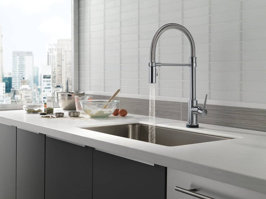 Delta Trinsic:9659T Single-Handle Pull-Down Spring Kitchen Faucet with Touch<sub>2</sub>O Technology