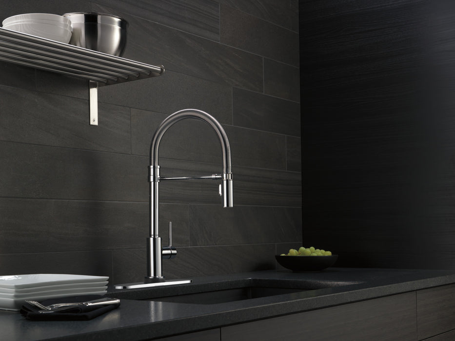 Delta Trinsic:9659T Single-Handle Pull-Down Spring Kitchen Faucet with Touch<sub>2</sub>O Technology