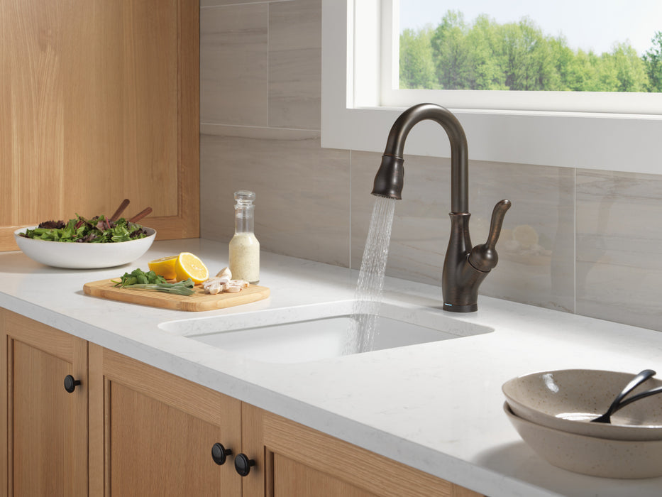 Delta Leland: Touch2O Kitchen Faucet with Touchless Technology