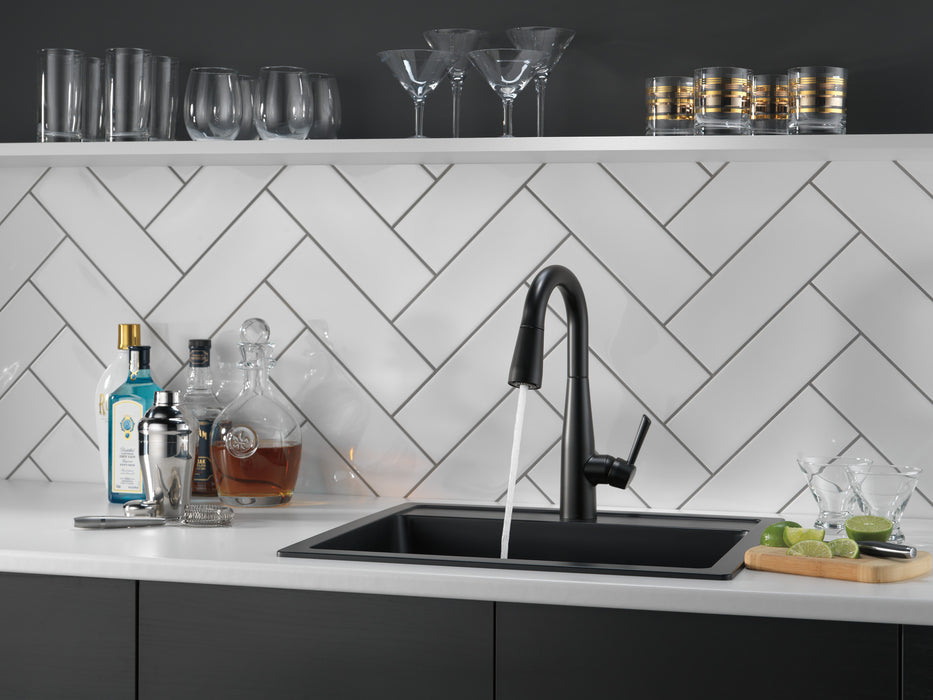 Delta Essa: Single Handle Pull-Down Bar / Prep Faucet