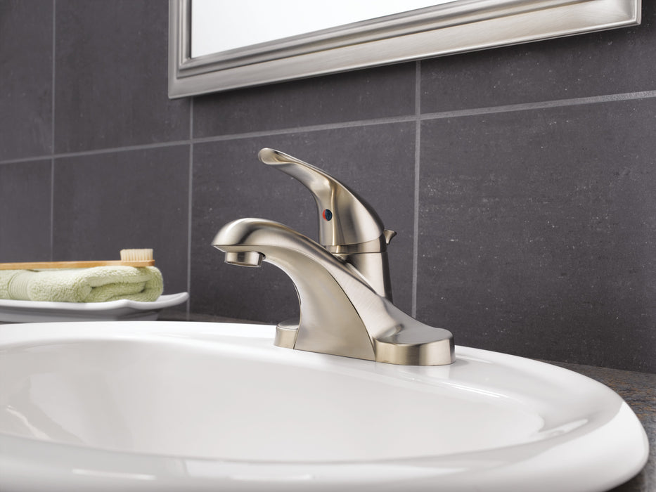 Delta Foundations:B510LF Single Handle Centerset Bathroom Faucet