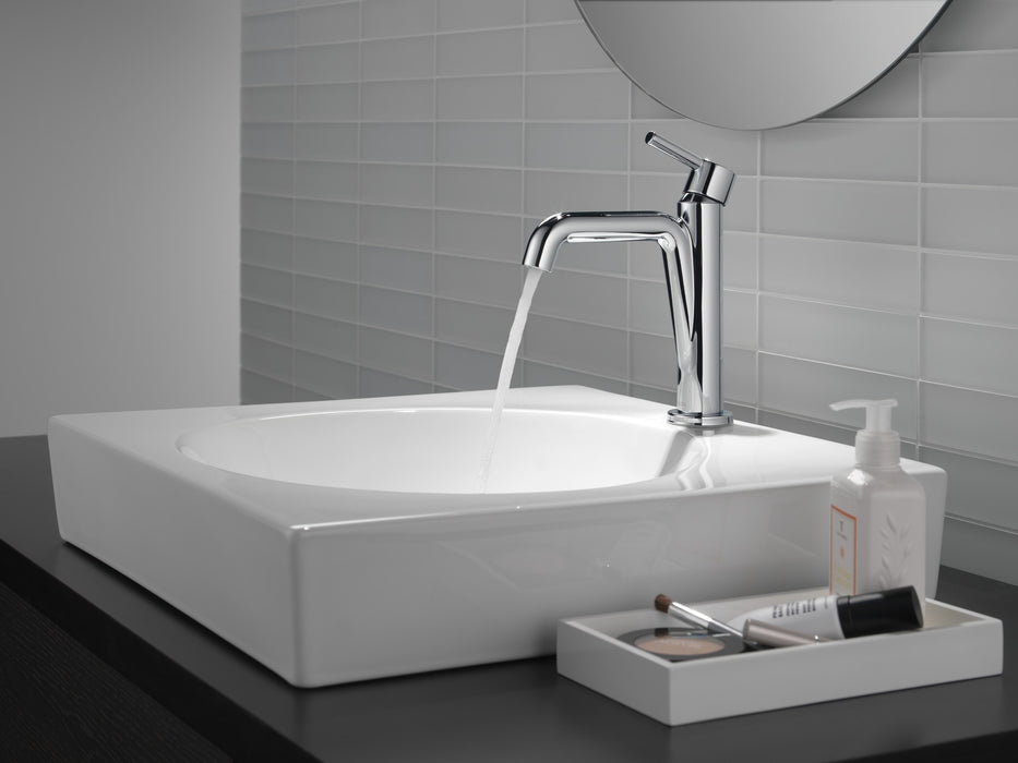 Delta Nicoli: Single Handle Bathroom Faucet