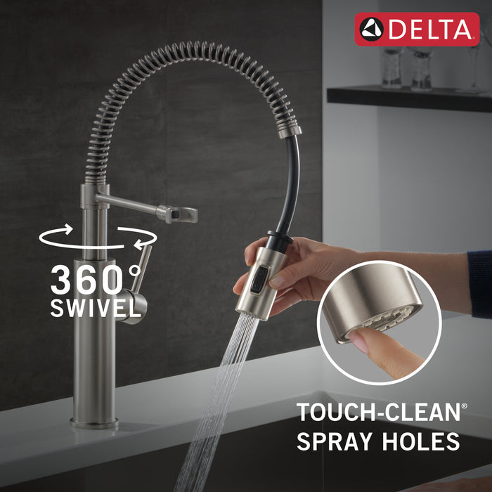 Delta Antoni: Single-Handle Pull-Down Spring Kitchen Faucet