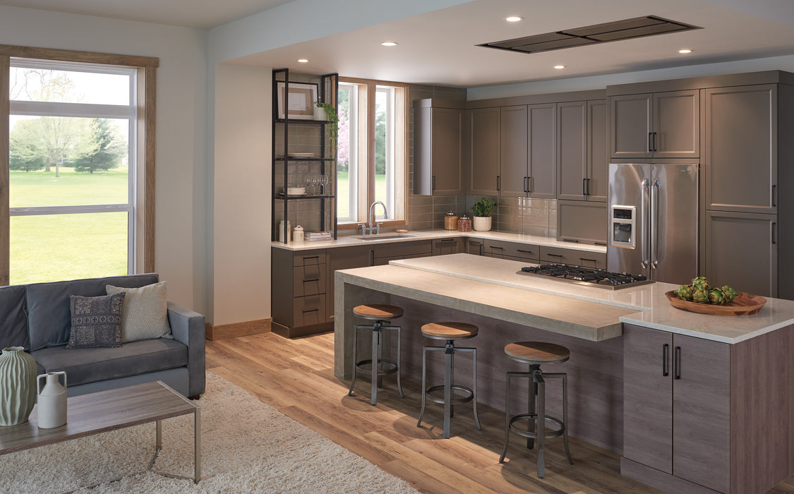 Delta Broderick: Two Handle Pull-Down Bridge Kitchen Faucet