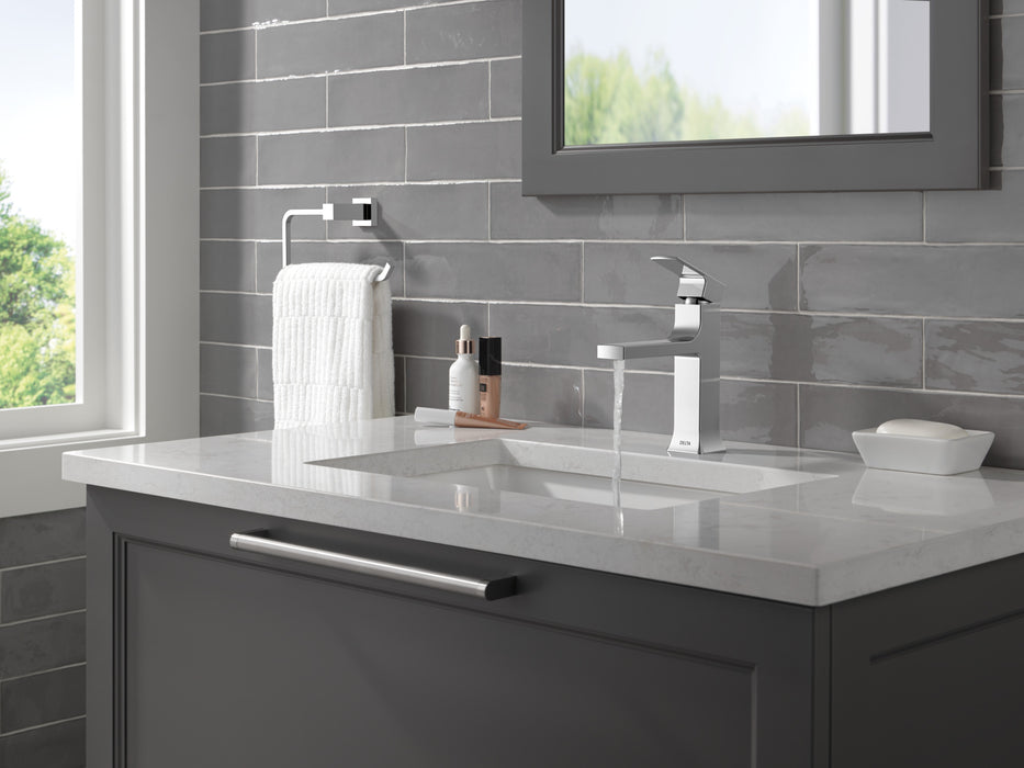 Delta Velum: Single Handle Bathroom Faucet