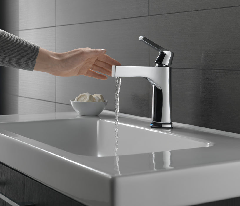 Delta Zura 574T Touch2O Bathroom Faucet with Touchless Technology