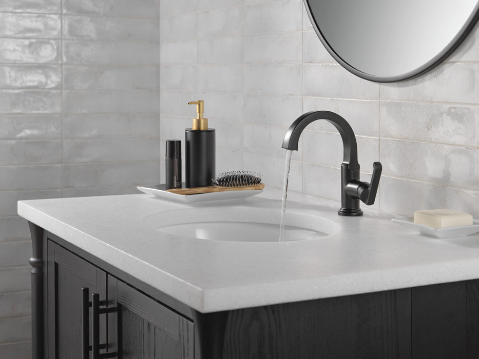 Delta Tetra 588SH Single Handle Bathroom Faucet