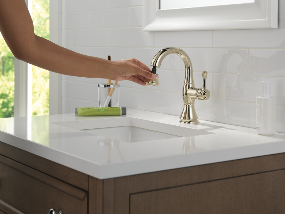 Delta Cassidy: Single Handle Pull Down Bathroom Faucet