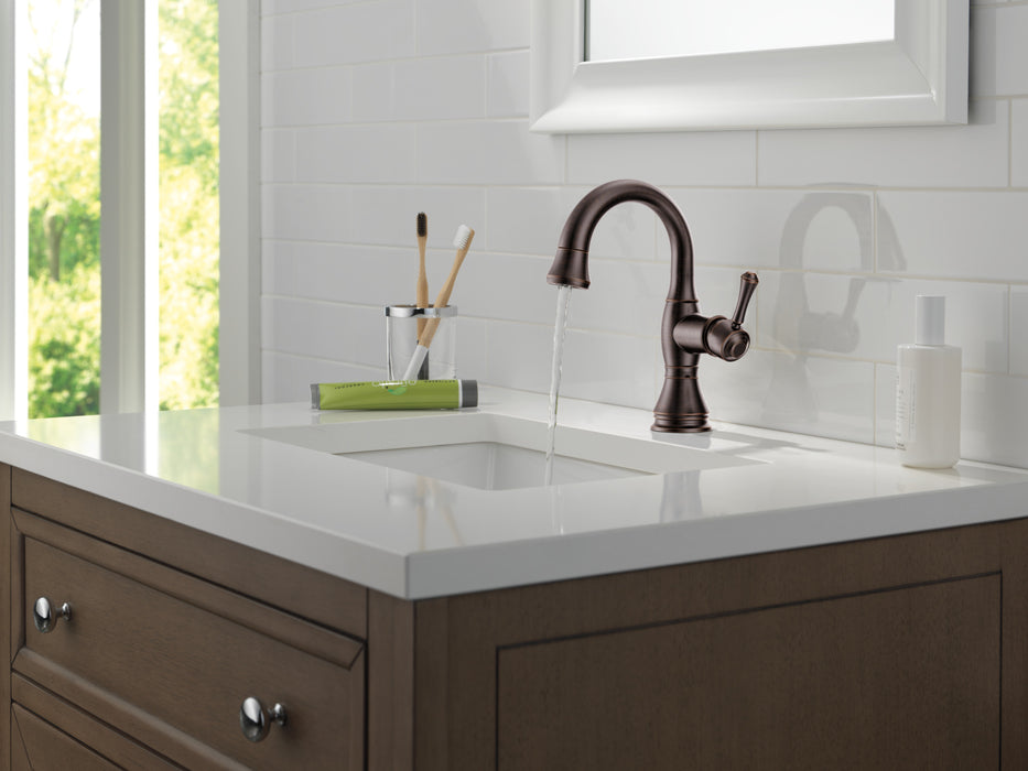 Delta Cassidy 597 Single Handle Pull Down Bathroom Faucet