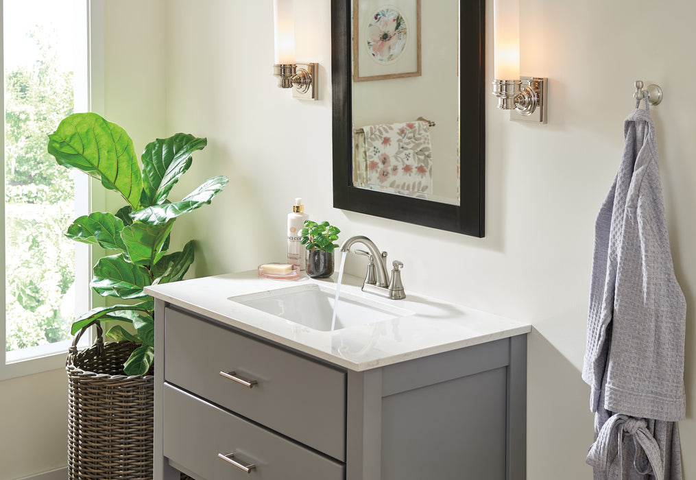 Delta Woodhurst: Robe Hook