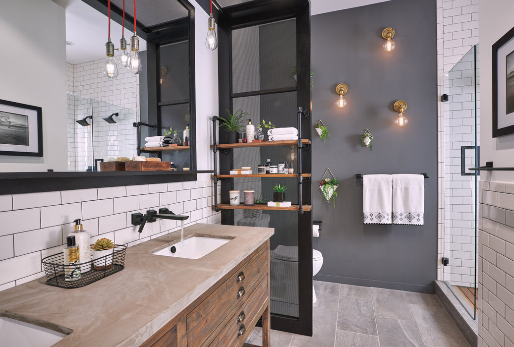 Delta Pivotal: 30" Towel Bar