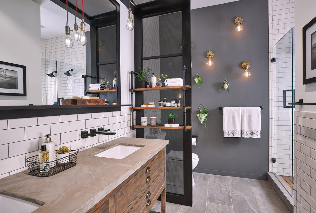 Delta Pivotal: 30" Towel Bar