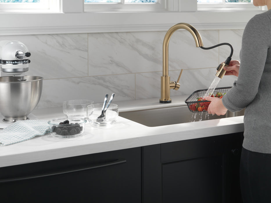Delta Trinsic:9159TV VoiceIQ Single-Handle Pull-Down Kitchen Faucet with Touch<sub>2</sub>O Technology