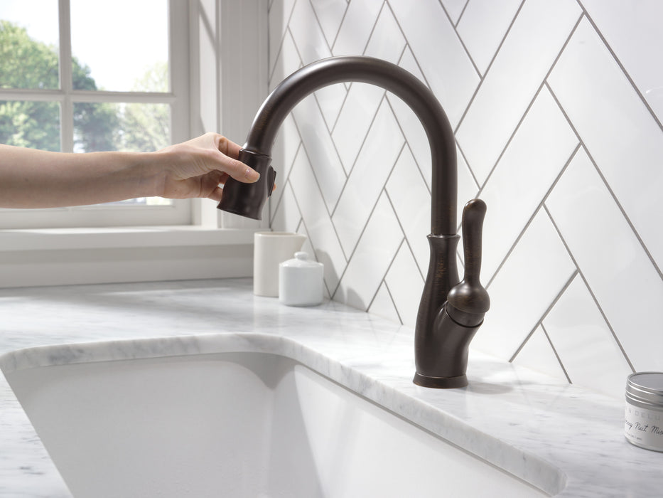 Delta Leland 9178 Single Handle Pull-Down Kitchen Faucet with ShieldSpray Technology