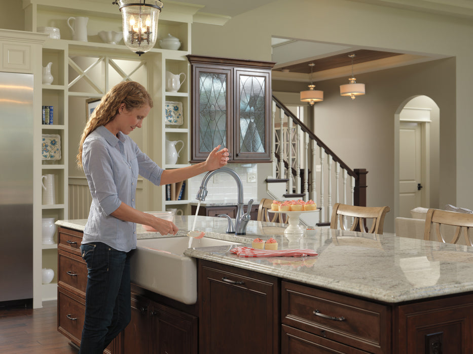 Delta Leland: Single Handle Pull-Down Kitchen Faucet with Touch<sub>2</sub>O and ShieldSpray Technologies