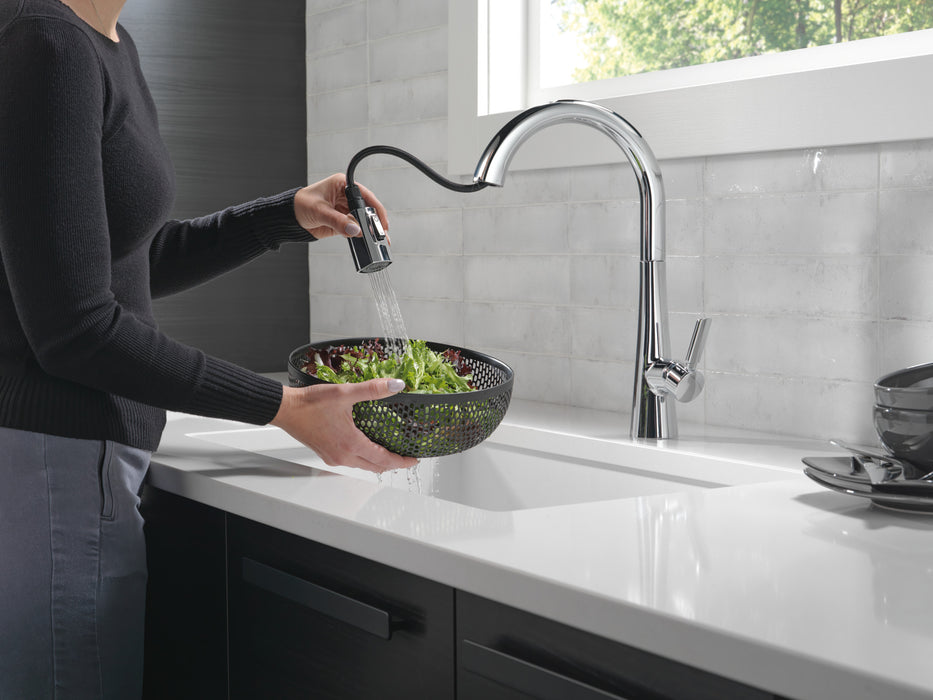 Delta Monrovia: Single Handle Pull-Down Kitchen Faucet