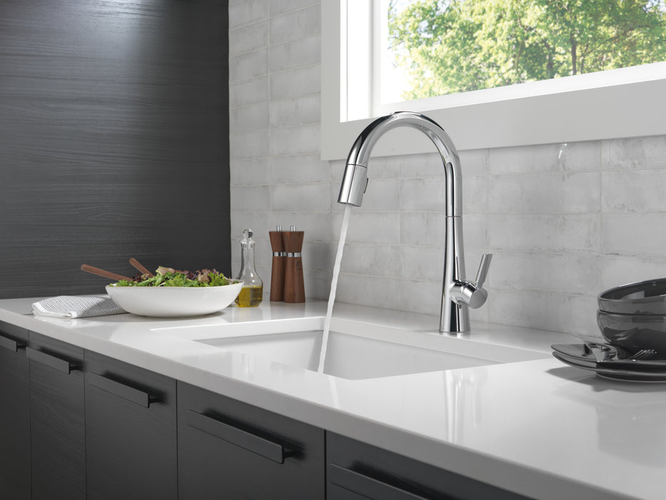 Delta Monrovia: Single Handle Pull-Down Kitchen Faucet