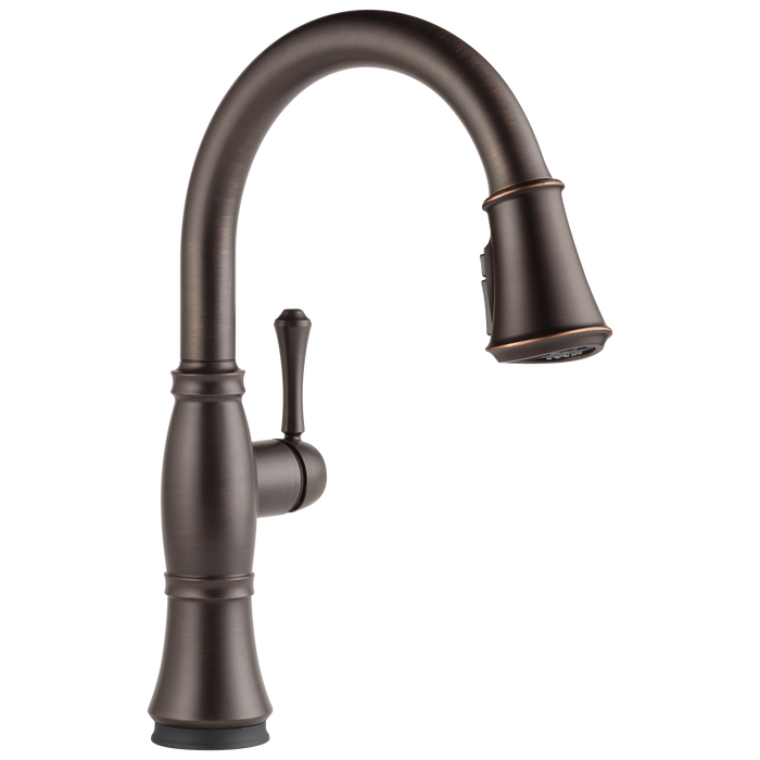 Delta Cassidy™: Single Handle Pull-Down Kitchen Faucet with Touch<sub>2</sub>O and ShieldSpray Technologies