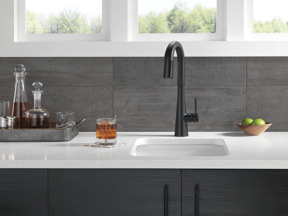 Delta Monrovia 9991 Single Handle Pull-Down Bar/Prep Faucet