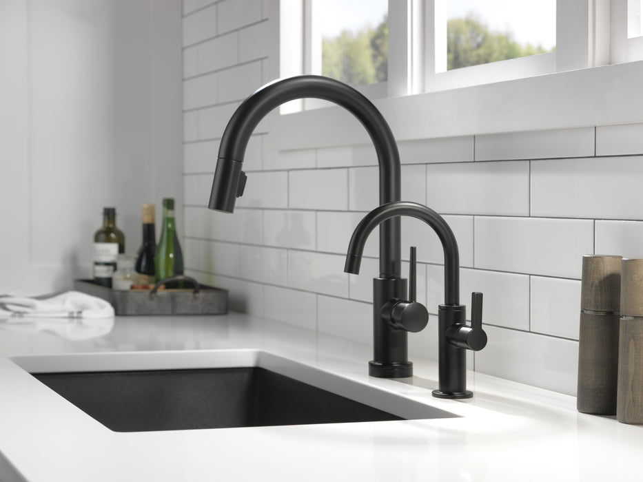 Delta Other: Contemporary Round Beverage Faucet