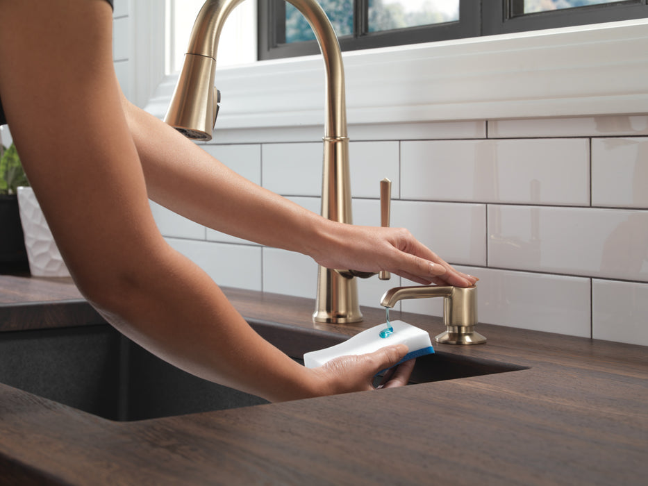 Delta Emmeline:9182 Single Handle Pull Down Kitchen Faucet