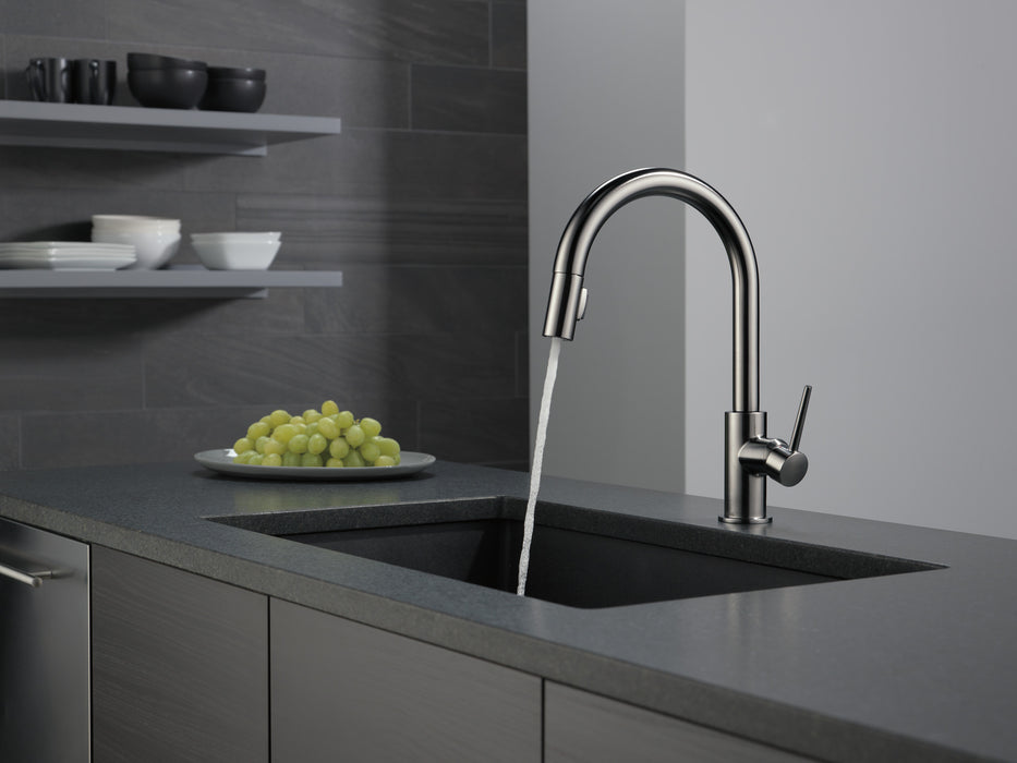 Delta Trinsic 9159 Single Handle Pull-Down Kitchen Limited Swivel