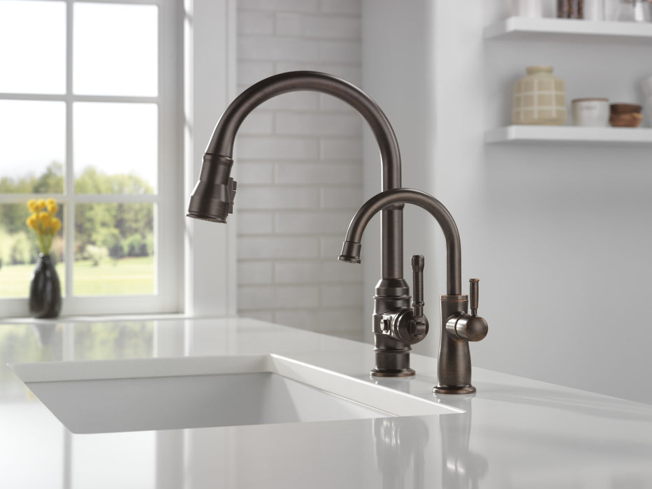 Delta Broderick 9190 Single Handle Pull-Down Kitchen Faucet