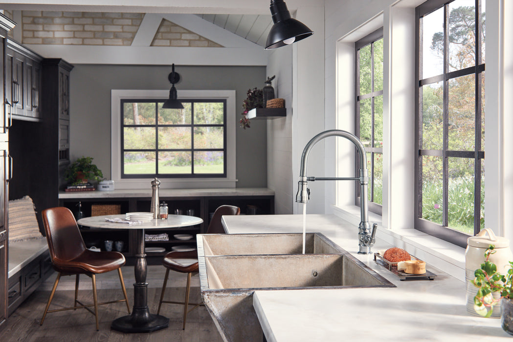 Delta Broderick™: Single Handle Pull-Down Kitchen Faucet With Spring Spout