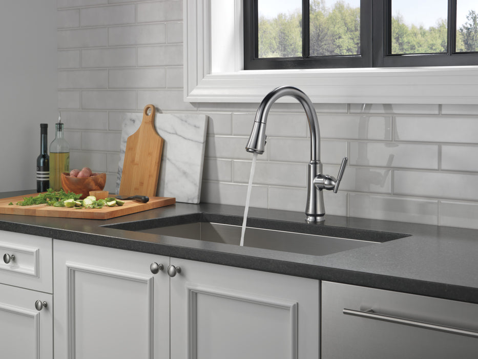 Delta Coranto:9179 Single Handle Pull Down Kitchen Faucet