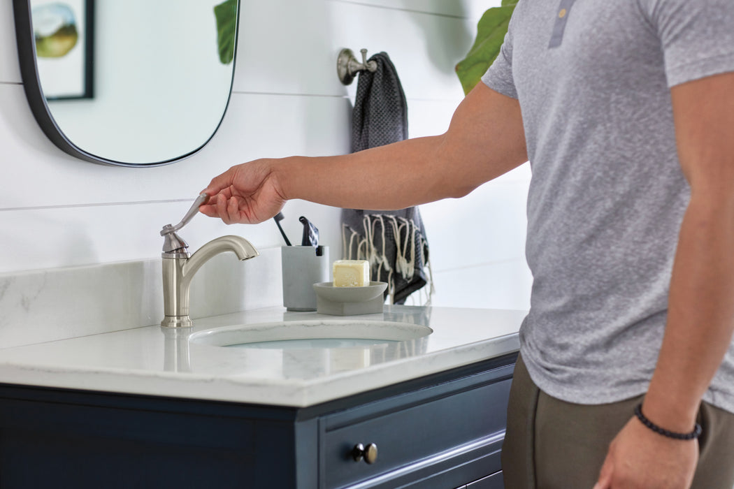 Peerless Elmhurst P1565LF Single-Handle Bath Faucet