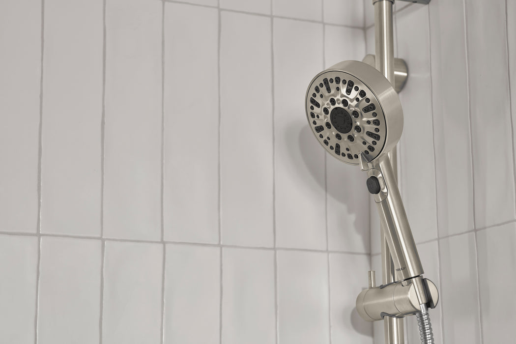 Peerless Precept P62447 Slide bar with hand shower
