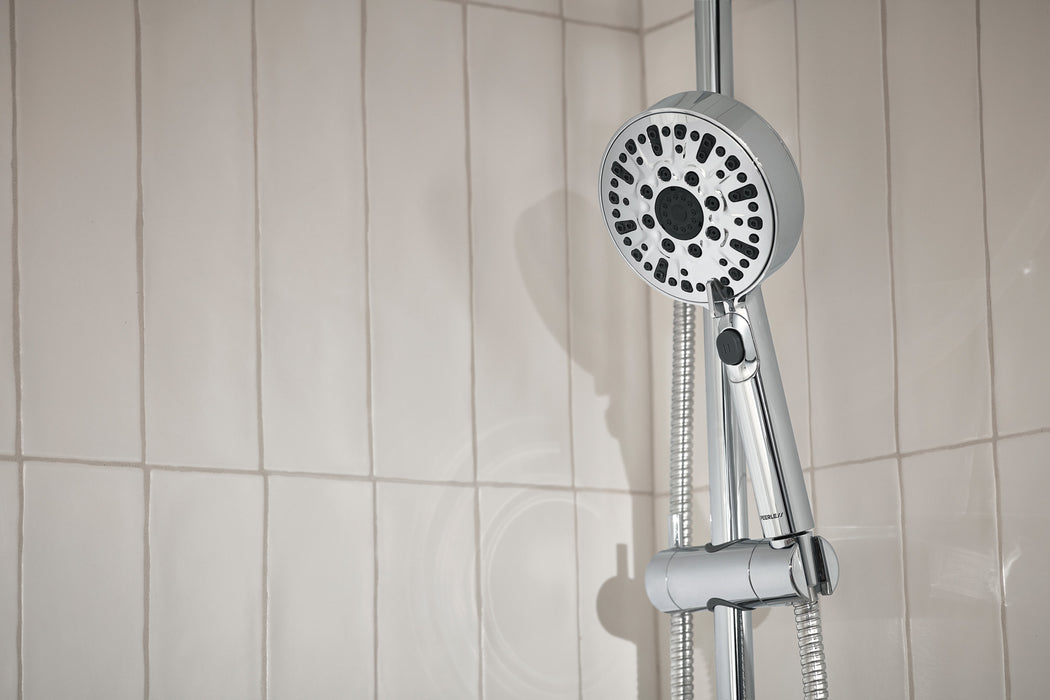 Peerless Precept P62447 Slide bar with hand shower