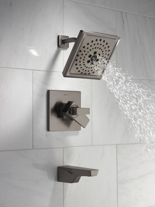 Delta Trillian: 17 Series H2Okinetic Tub Shower Trim