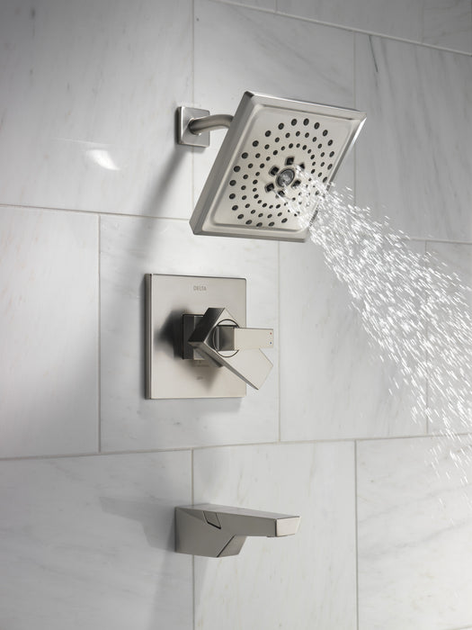 Delta Trillian: 17 Series H2Okinetic Tub Shower Trim