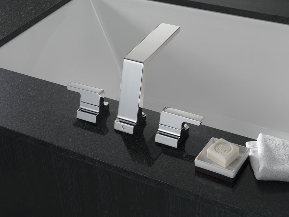 Delta Pivotal: Roman Tub Trim