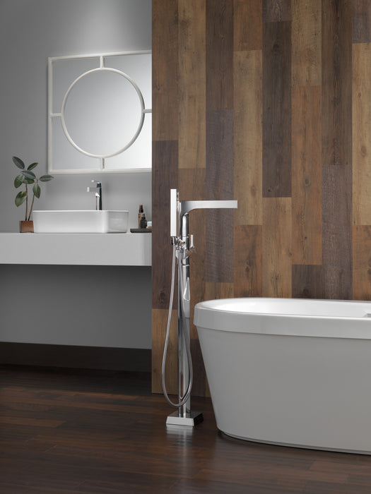 Delta Zura T4774 Roman Tub with Hand Shower Trim